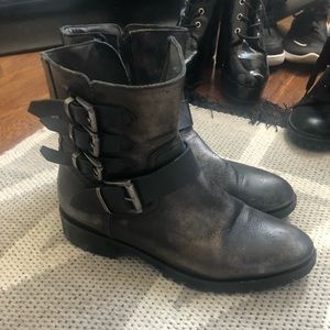 Leather combat boots Made in Italy